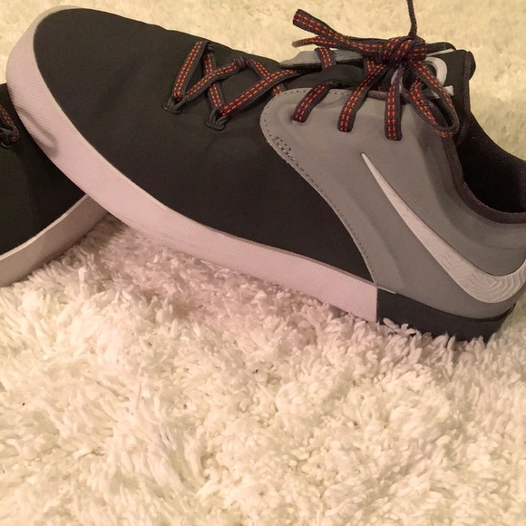 Host Pick!!! Nike Ryka shoes - Picture 4 of 13